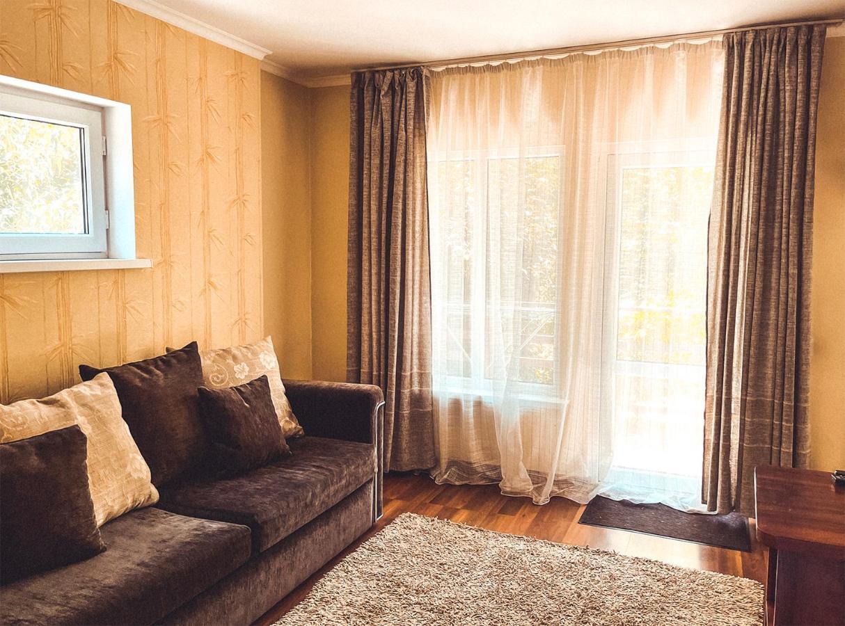 Guest House Leto Dolinka Exteriör bild