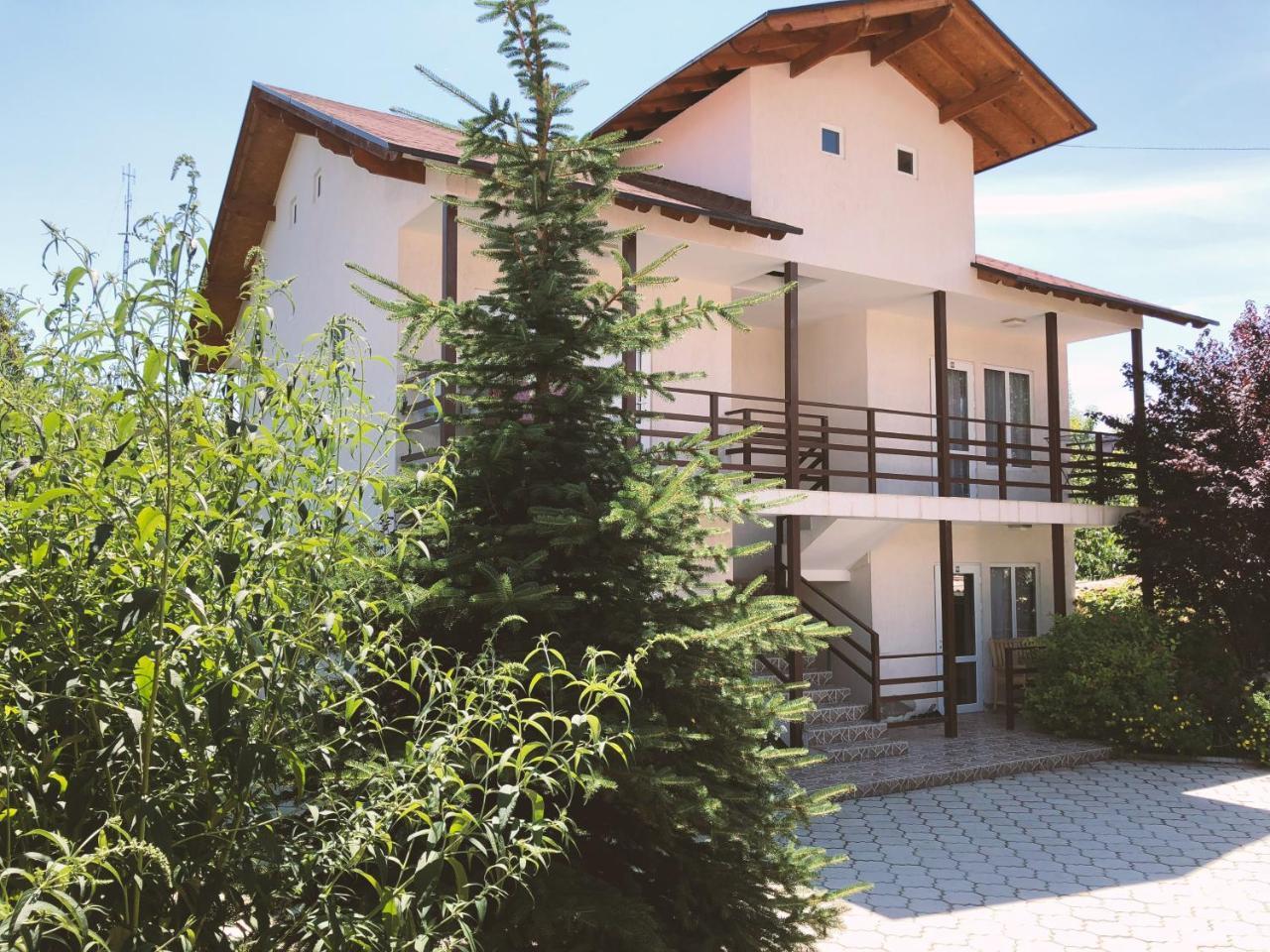 Guest House Leto Dolinka Exteriör bild